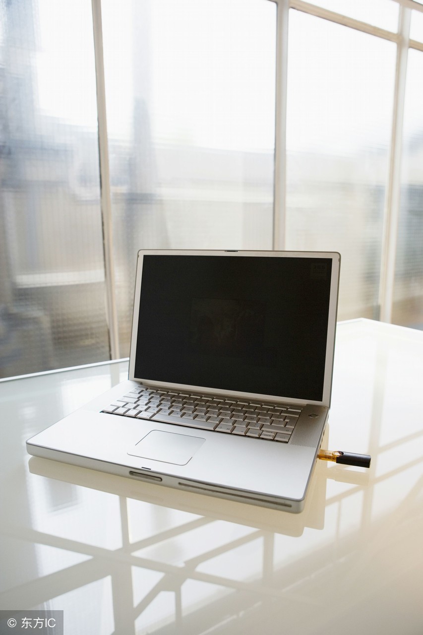 u盘插上电脑有声音但是无法显示,电脑未插u盘却显示u盘无法识别