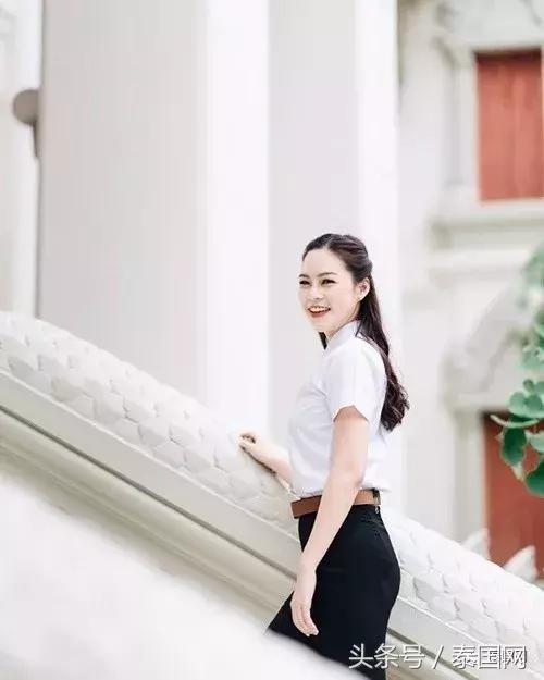 第72届朱拉隆功-法政大学传统足球赛，漂亮小姐姐们都上线啦！