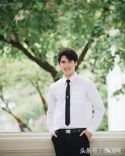 第72届朱拉隆功-法政大学传统足球赛，漂亮小姐姐们都上线啦！