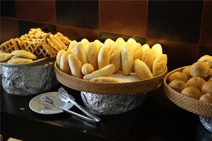 周末越南团进入东兴旅游,节假日去越南旅游怎么样