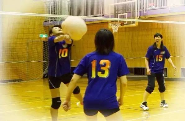 麻麻，请再打一次我完美柔润丰满的屁屁吧！