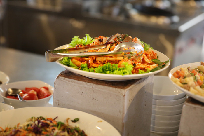 周末越南团进入东兴旅游,节假日去越南旅游怎么样