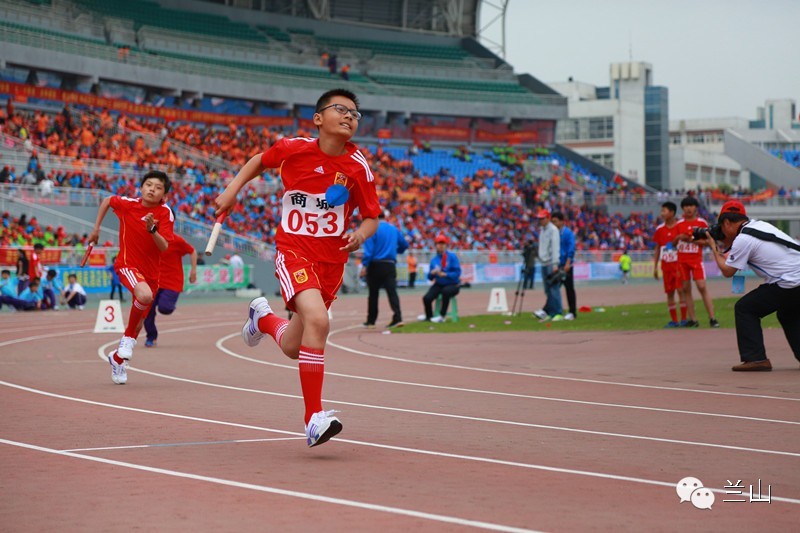 临沂汤庄实验学校运动会开幕式,2015临沂商城实验学校运动会