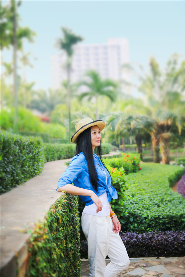 周末越南团进入东兴旅游,节假日去越南旅游怎么样