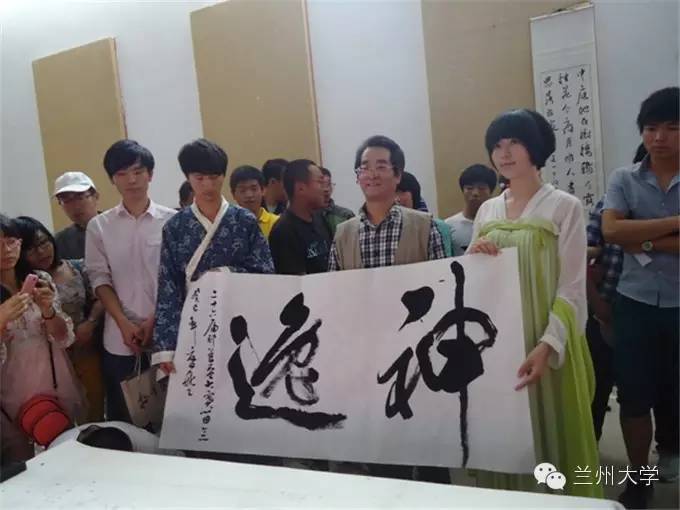 图讯兰大光阴的故事