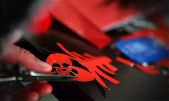 「节日」小年到了，这些习俗知道吗？*花爆烟竹**，今年不和你玩了！