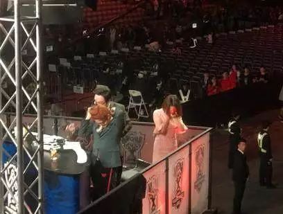 今天没有众所周知，当时我就念了一首诗