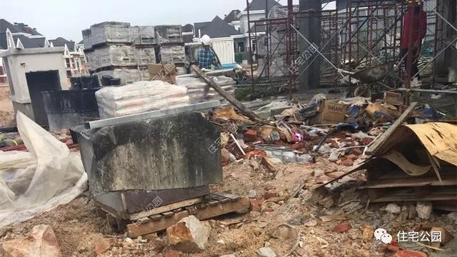 直播中国人在马来西亚建房全过程，一栋造价100万，你觉得咋样？