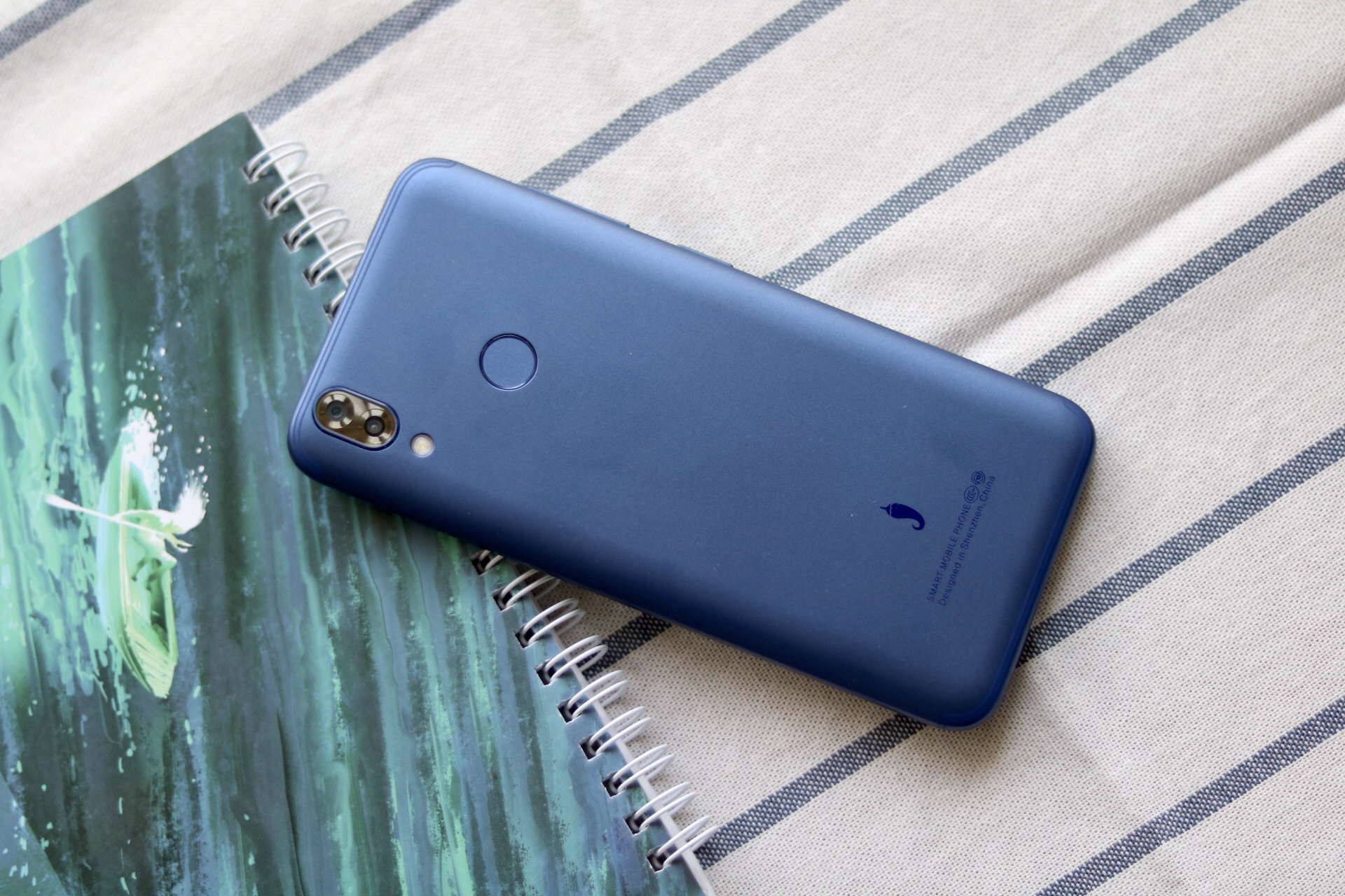 4+64GB大内存899元性价比吃鸡手机红辣椒7X评测体验