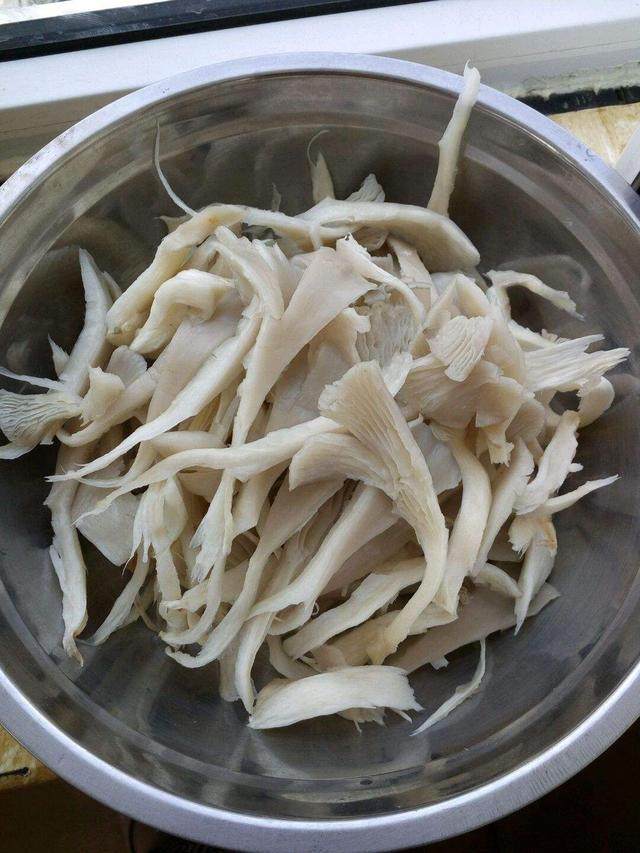 这道菜在家也能做不用去饭馆品尝,饭店最火的这道菜教你在家做出来