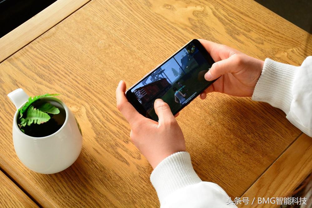 「超长评测」这年头有钱就能造手机！看看“国美U7”是个什么鬼？