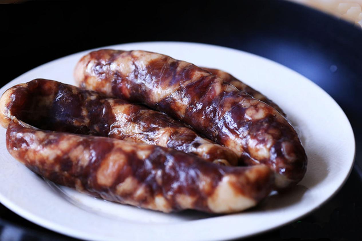 腊月二十六割年肉的视频,腊月二十六杀猪割年肉