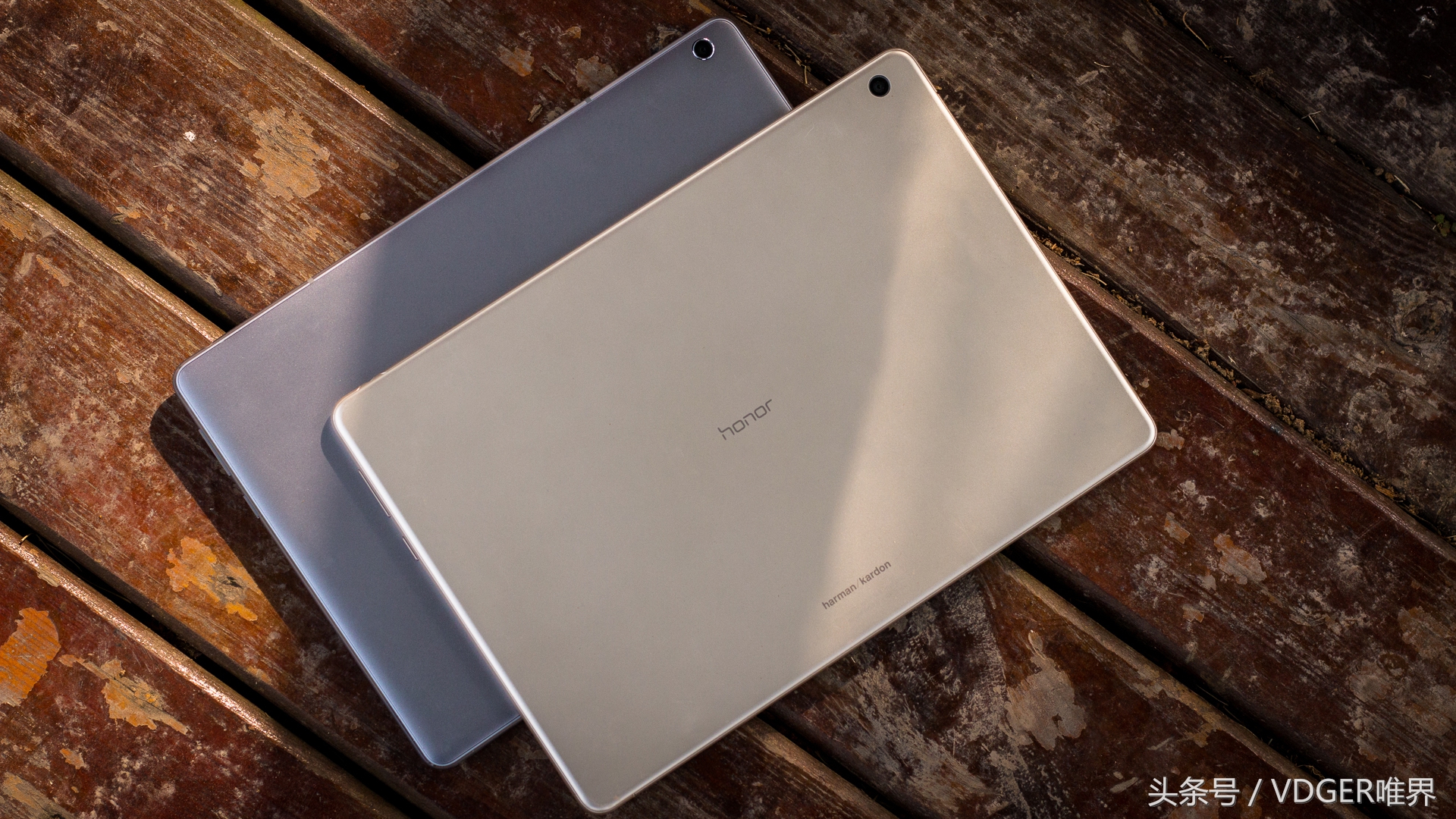 光荣waterplay和华为m3青春版对比,光荣平板5与光荣waterplay对比