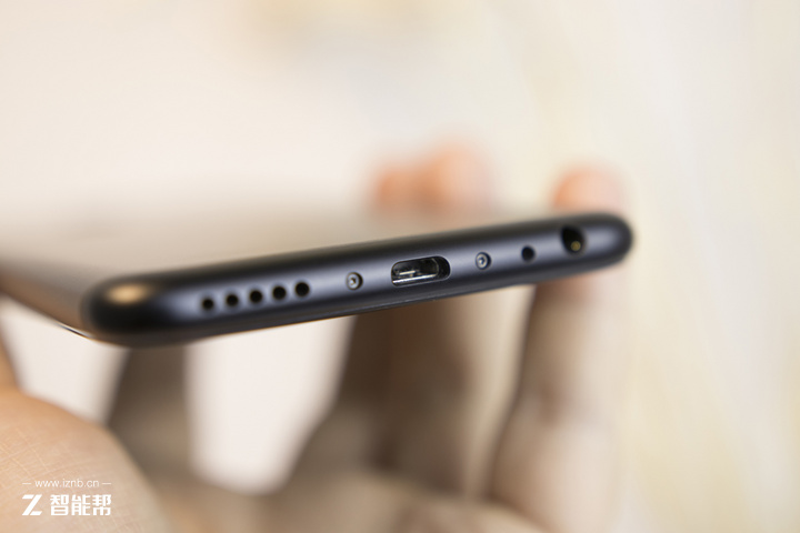 0元购魅蓝s6手机首发开箱外观简评,手机测评魅蓝s6