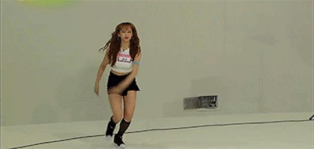 偶像练习生中程潇,程潇空翻许凯偶像练习生