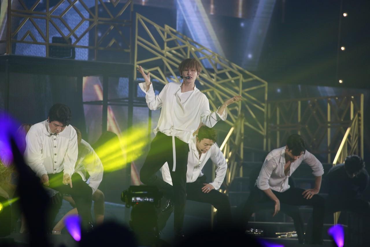 SuperJunior香港演唱会，东海用粤语向歌迷撒娇