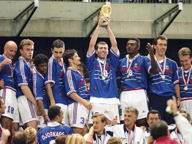 梅西c罗欧冠总数据最新统计,梅西和c罗各拿了几次欧冠