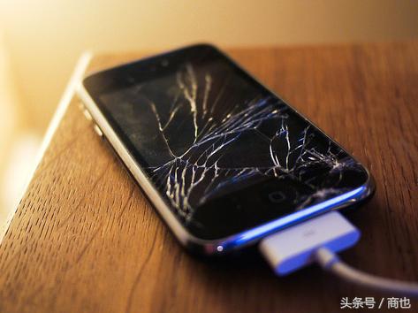 手机膜坏了一条痕需要换吗,手机膜有一条裂缝有必要换吗