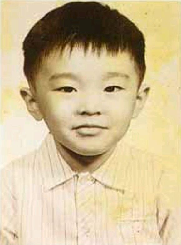 从星仔到星爷周星驰38年经典回忆,从跑龙套周星驰到现在的星爷