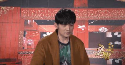 周杰伦说胖了也会喝珍珠奶茶,周杰伦喝奶茶吃胖