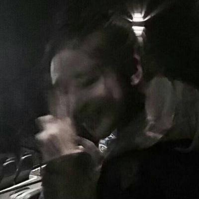 颓废黑白女生动漫头像,伤感头像孤独绝望女生黑白真人