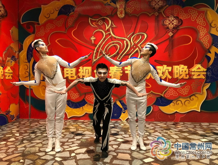 2018春晚王菲那英出场介绍,2018年春节联欢晚会王菲