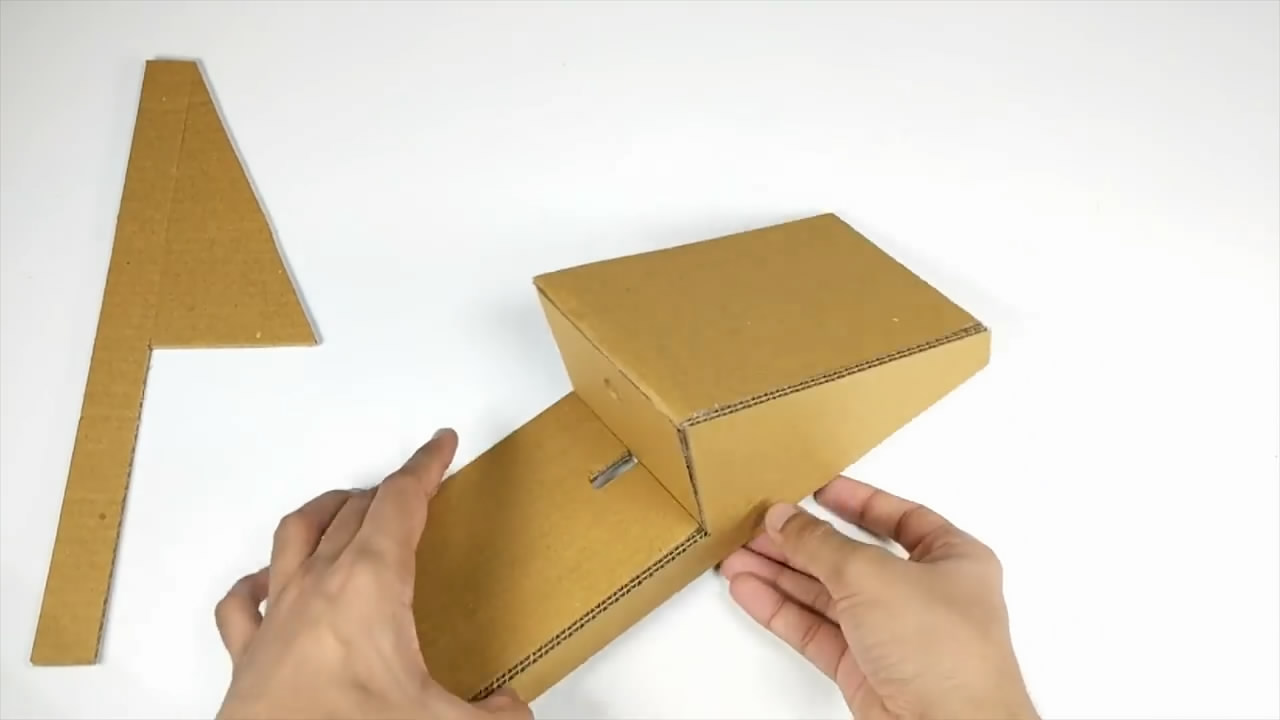 手工制作饮水机教程不用塑料水瓶,塑料瓶做饮水机简单的方法