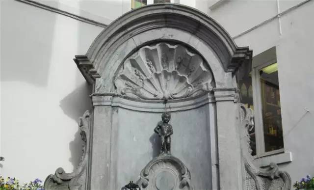 格调|我能想到最性感的画面，就是静*坐静**在那里，等帅哥美女驾到