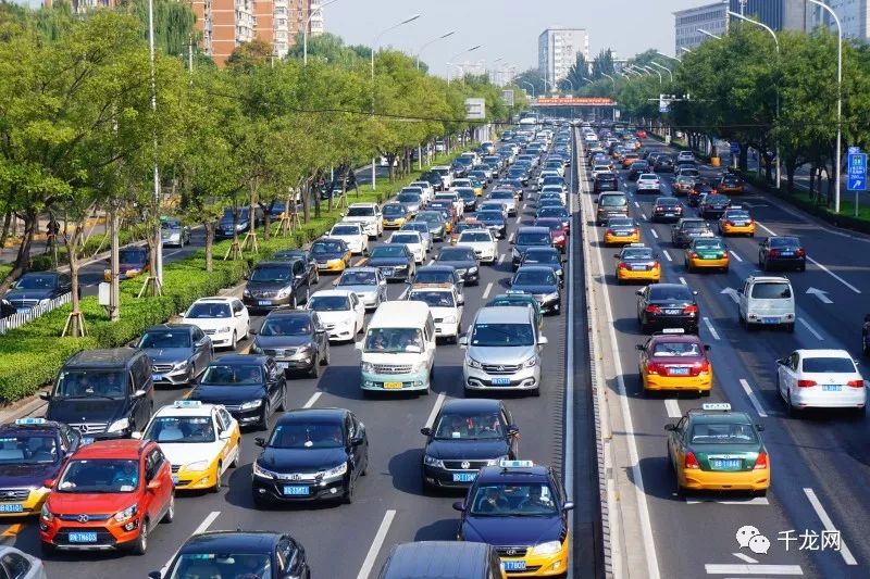 节后返京高峰明天来临！5条公交专线开行