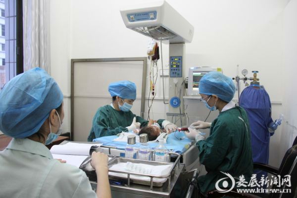 熊猫血生下熊猫血宝宝,熊猫血妈妈生下稀有血宝宝