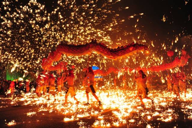 今夜元宵节愿月圆人团圆,元宵节到了愿你月圆人圆事事团圆