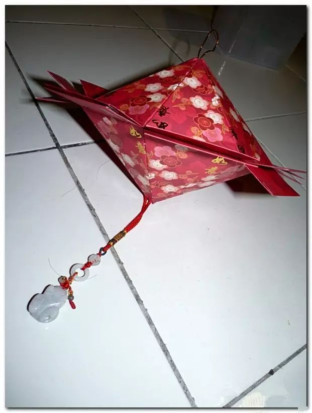 元宵节纸艺小灯笼手工制作教程,幼儿园最简单手工元宵大灯笼