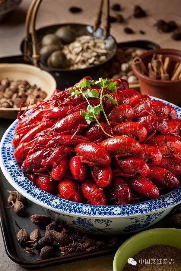 小龙虾，大市场！未来是否继续火爆取决于什么？盱眙、潜江、南京、武汉、上海、北京、合肥、杭州……跟着小龙虾地图走一遭吧！