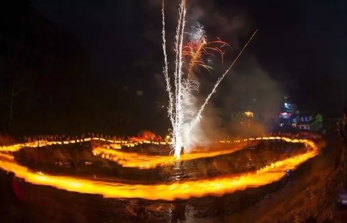 杭州各地好戏连台闹元宵,杭州喜迎元宵欢庆佳节