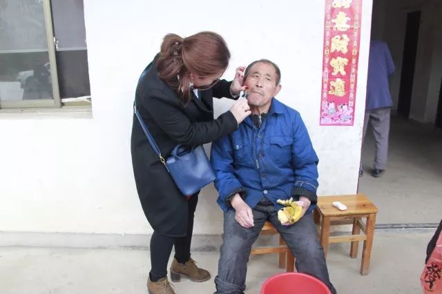 江西赣州学雷锋标兵,全国学雷锋活动示范岗