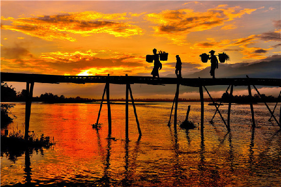 李纪恒：把大盈江和瑞丽江打导致国内外知名旅游目的地