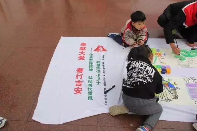 江西赣州学雷锋标兵,全国学雷锋活动示范岗