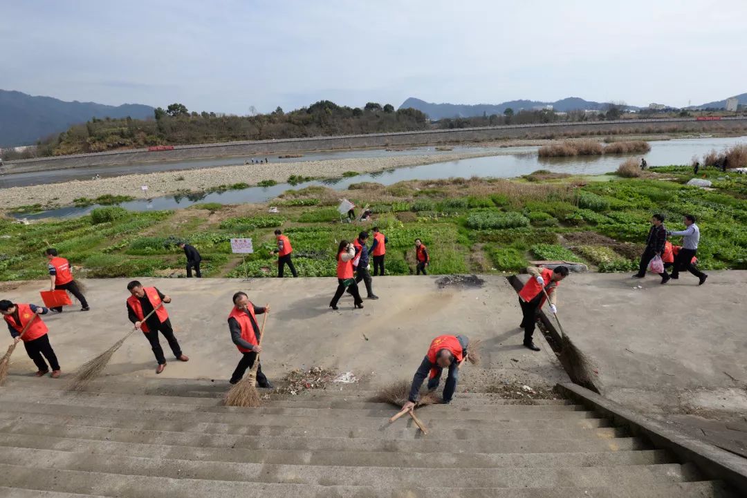 江西赣州学雷锋标兵,全国学雷锋活动示范岗