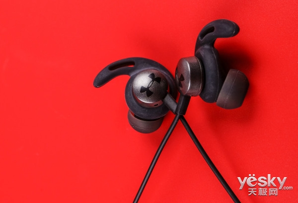 jbl耳挂式蓝牙耳机测评,jblreflectfit蓝牙运动耳机评测