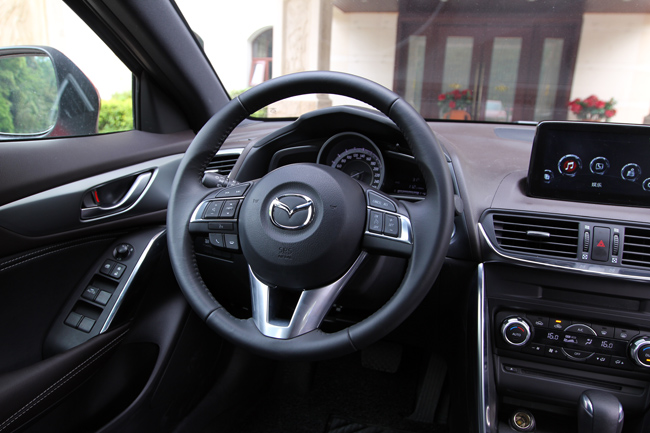 既有面子又有里子全新马自达cx4,新款马自达cx-4抢先试驾不止操控