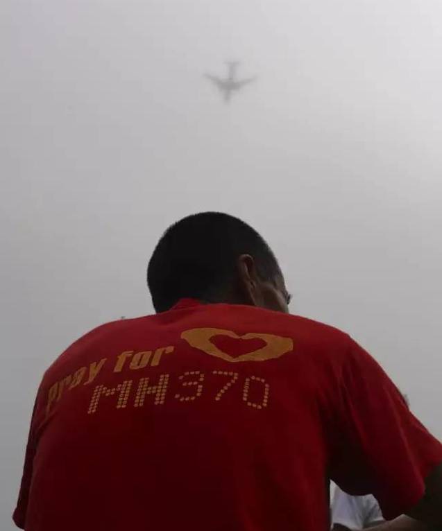 新京报两记者获金镜头奖，2015年他们还拍了哪些精彩图片？