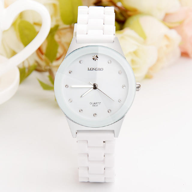 一款精致手表，520送给心爱的她