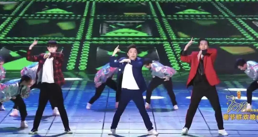 狗年春晚4个女演员3个整容，春晚这瓶卸妆油真是太强了