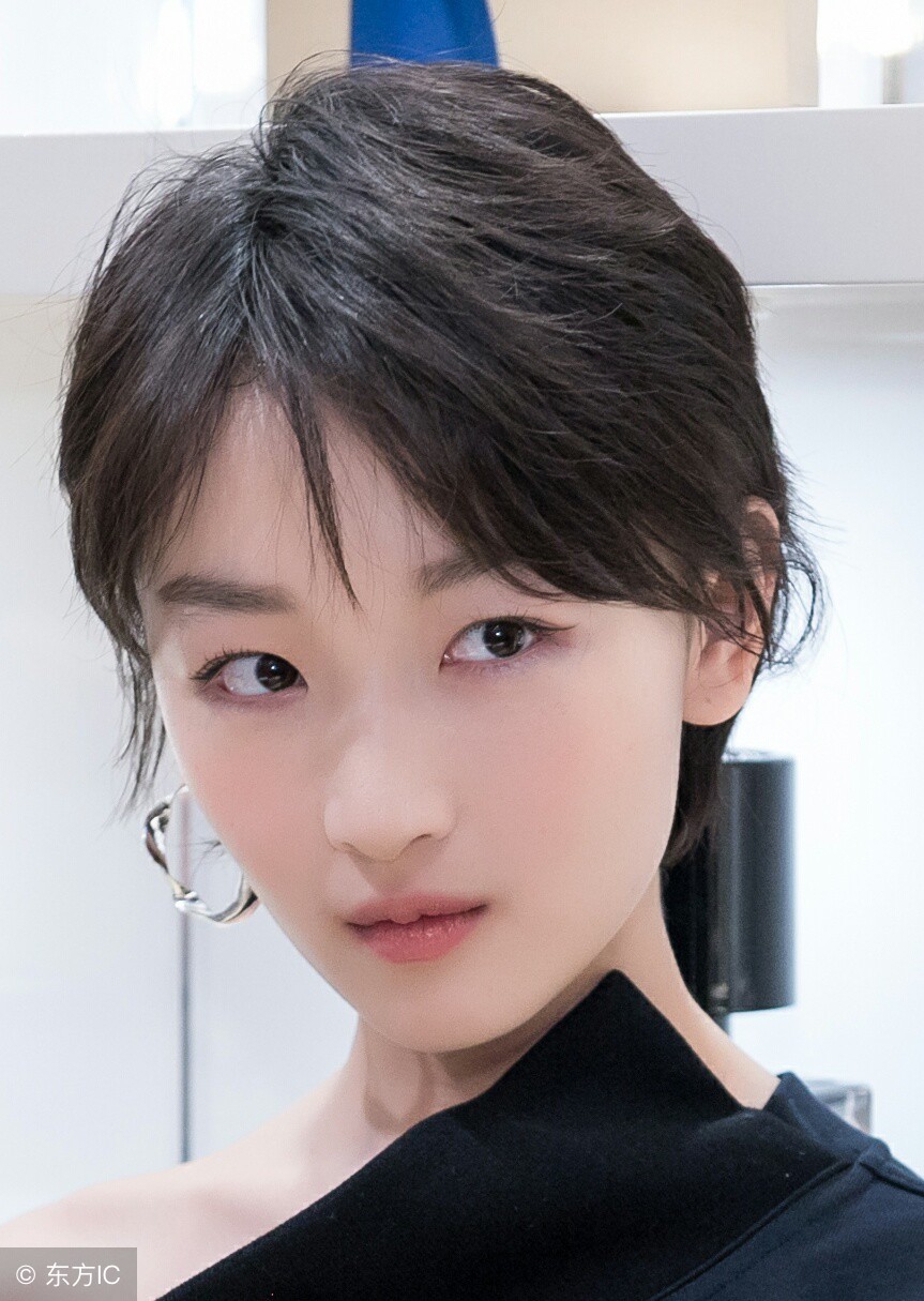 一个女人的阅历和眼界情商和格局,拉开人生差距的是情商