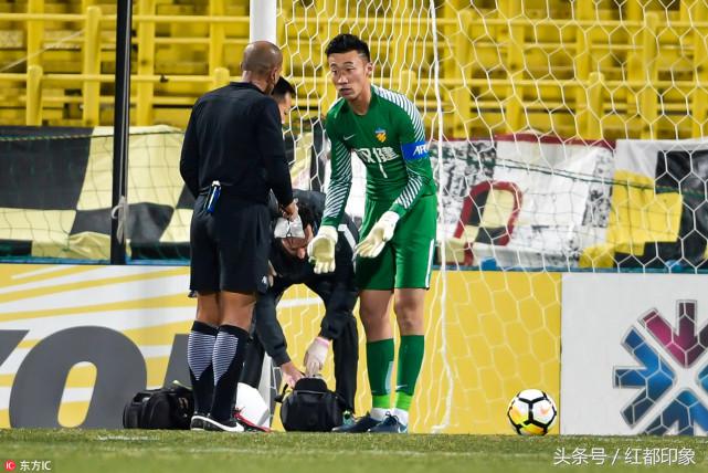 天津权健张鹭班克斯式扑救,天津权健张鹭谢场