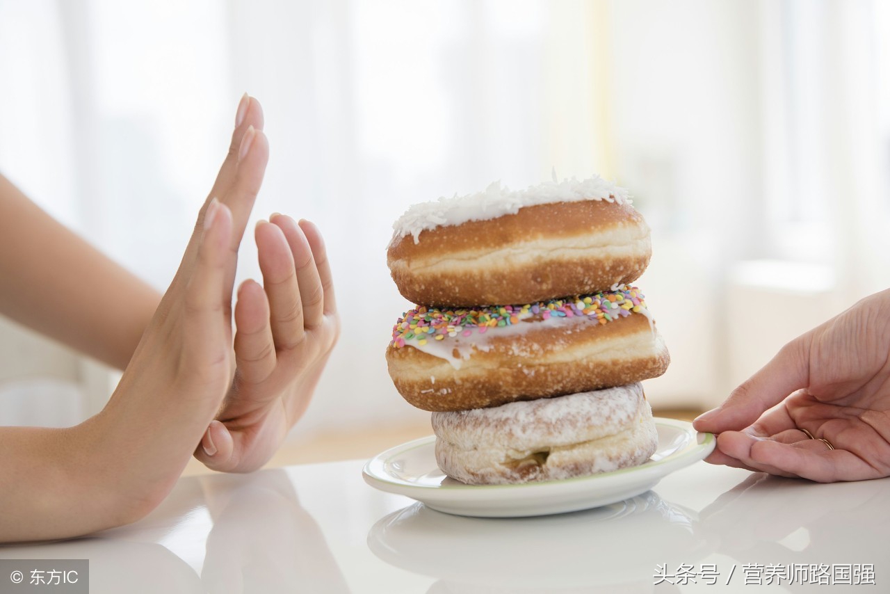 小学生近视了怎么恢复正常视力,怎么才能让300度近视恢复正常视力