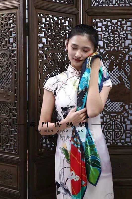 苏州本土品牌吴门桥丝绸登陆美国纽约时代广场