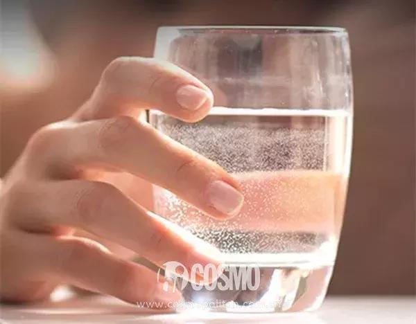 乐活家｜明明偷学了杨幂景甜，为什么我还是补错了水？