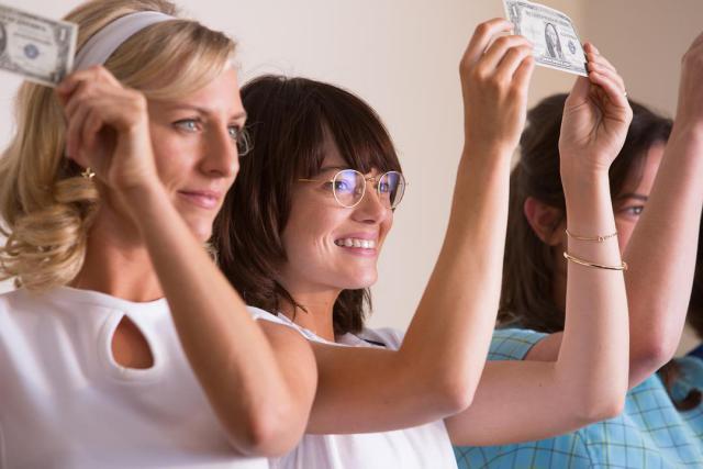 5000万人同时观看的性别之战：女人就该滚回厨房？直男被打脸了！