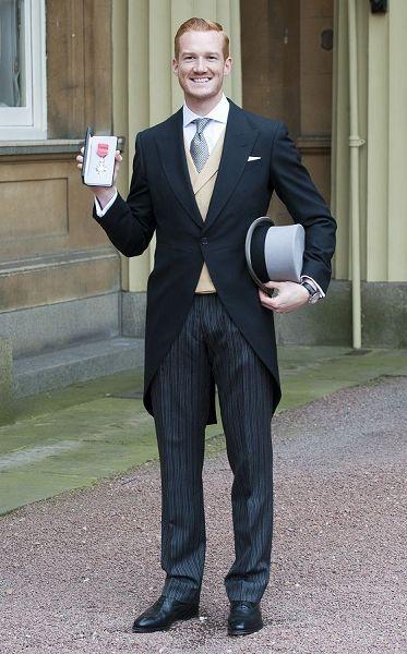 定制西服要量哪些尺寸,怎样的定制西服算合身得体的